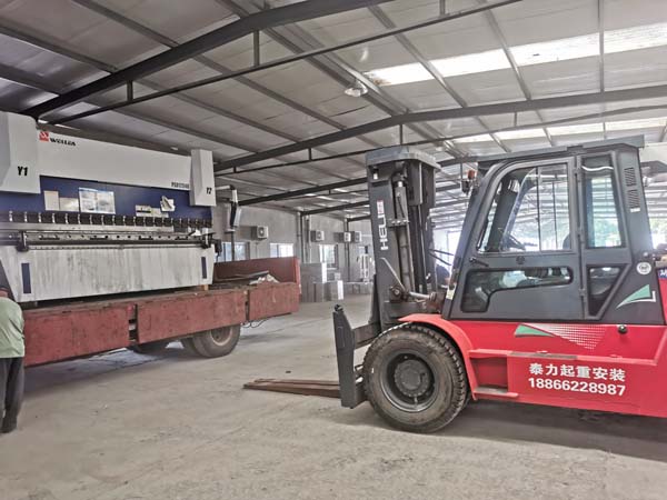 中國科學院院青島能源所設備搬運運輸現場